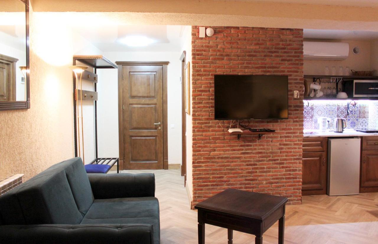 Botanical 21 Apartment